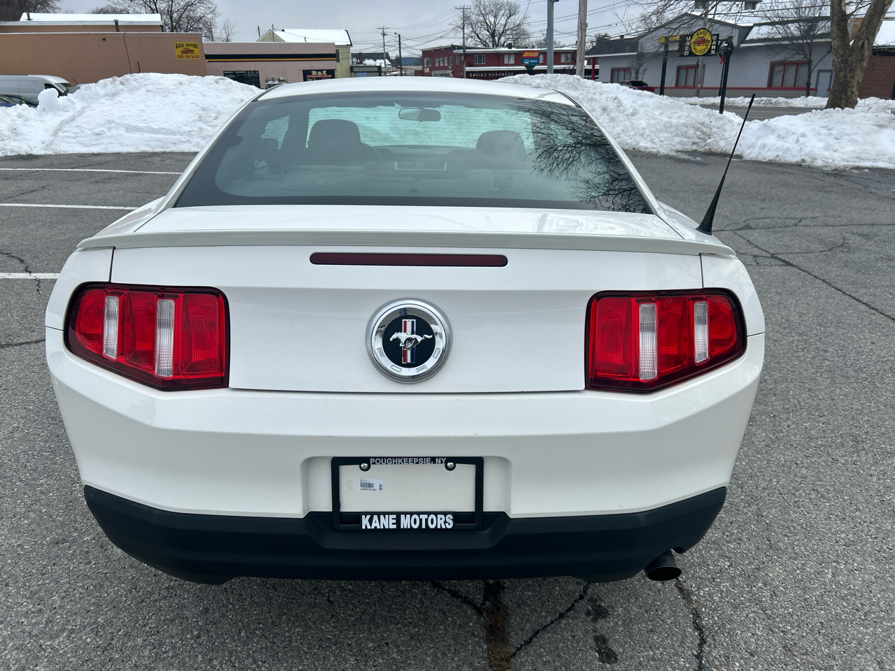 Ford Mustang V6 Coupe 2010