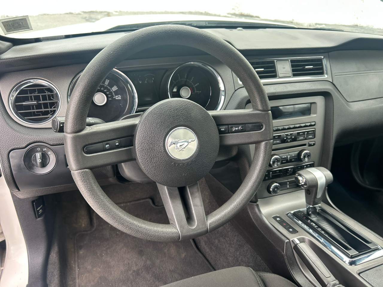 Ford Mustang V6 Coupe 2010