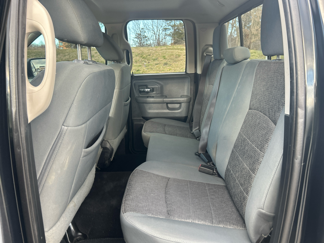 RAM 1500 2WD Crew Cab 140.5" Big Horn 2015