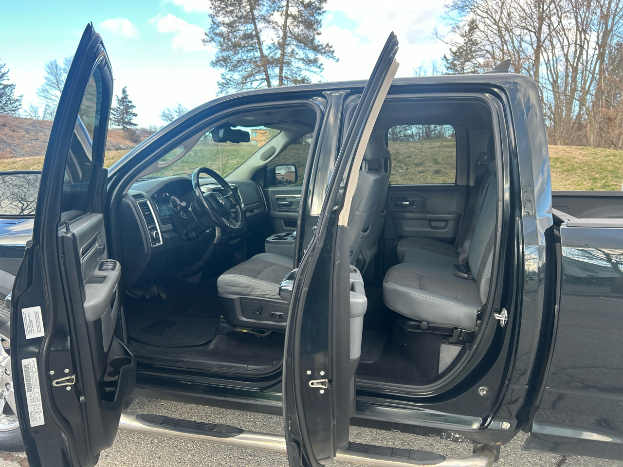 RAM 1500 2WD Crew Cab 140.5" Big Horn 2015