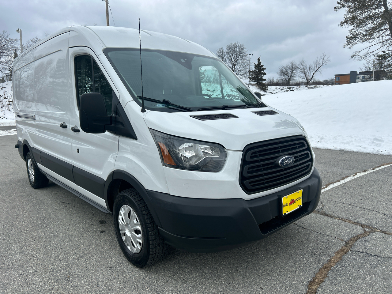 Ford Transit 250 Van Med. Roof w/Sliding Pass. 148-in. WB 2016