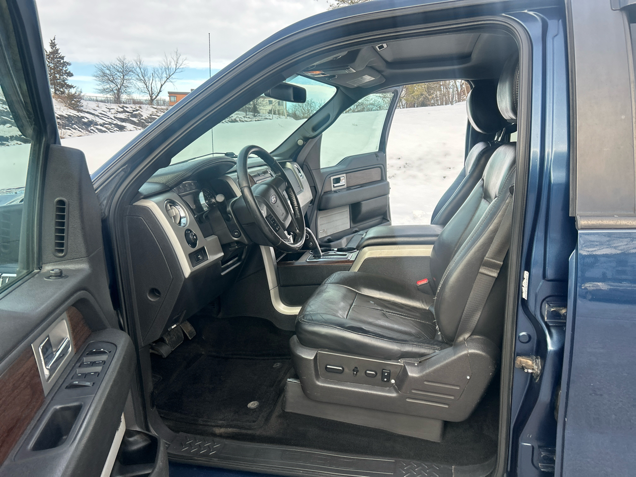 Ford F-150 4WD SuperCab 163" Lariat 2013