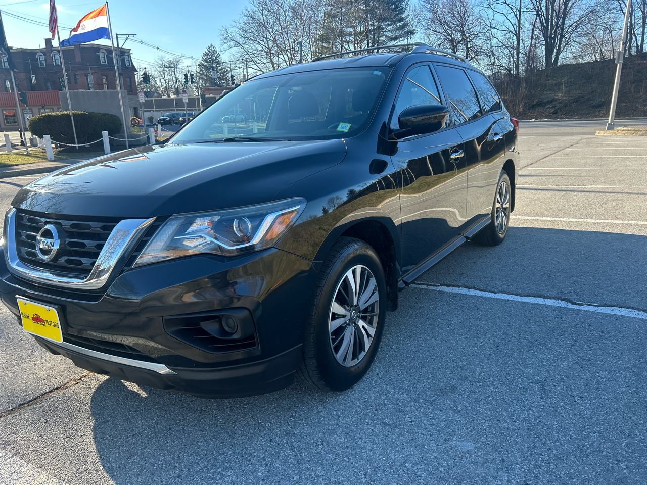 Nissan Pathfinder Platinum 4WD 2017