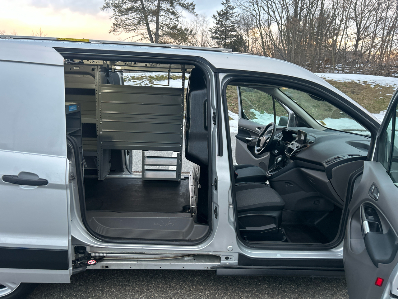 Ford Transit Connect Cargo Van XLT LWB w/Rear Liftgate 2021