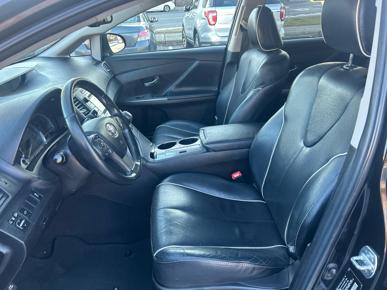 Toyota Venza LE I4 AWD 2015