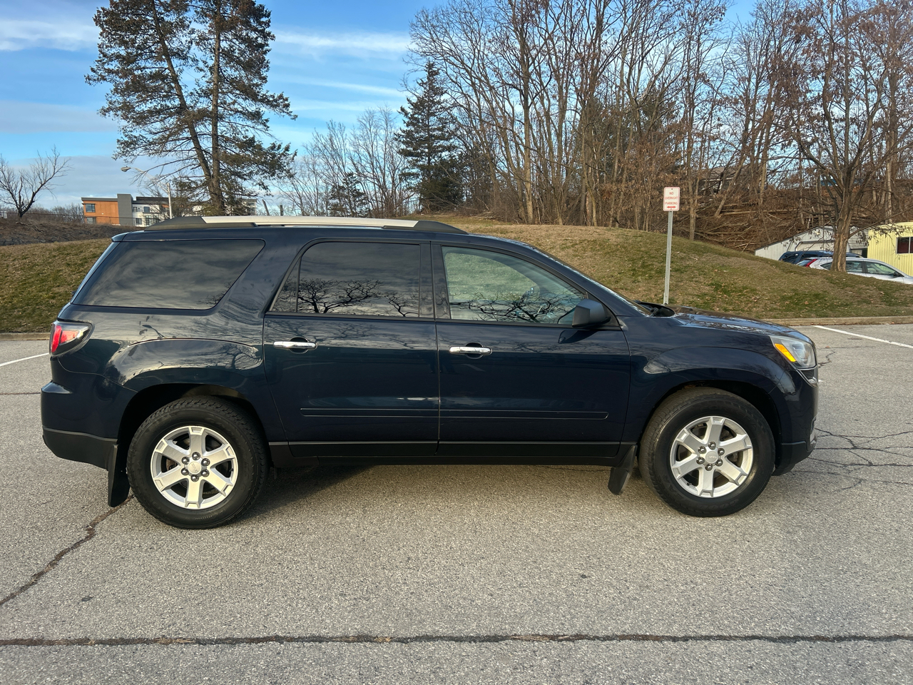 GMC Acadia SLE-1 AWD 2016