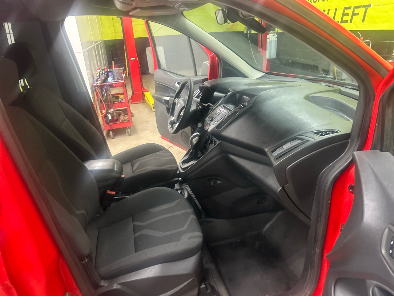 Ford Transit Connect Cargo Van XLT LWB w/Rear Liftgate 2016