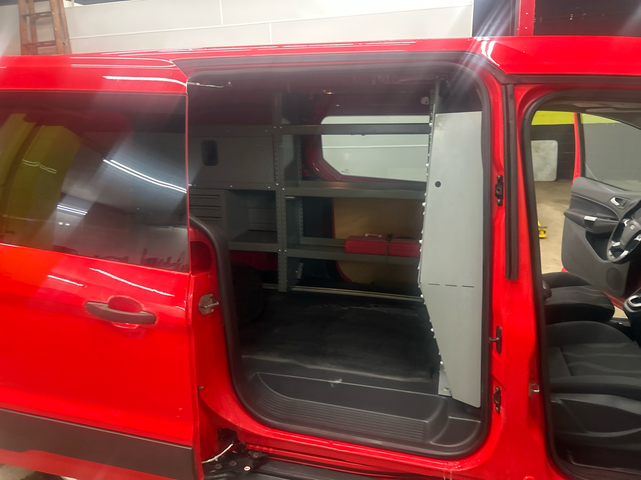 Ford Transit Connect Cargo Van XLT LWB w/Rear Liftgate 2016