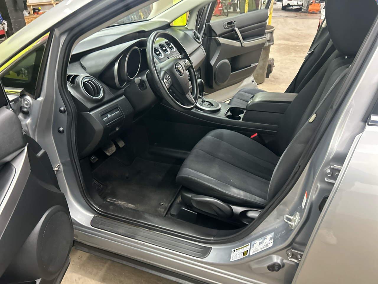 Mazda CX-7 FWD 4dr i Touring 2011