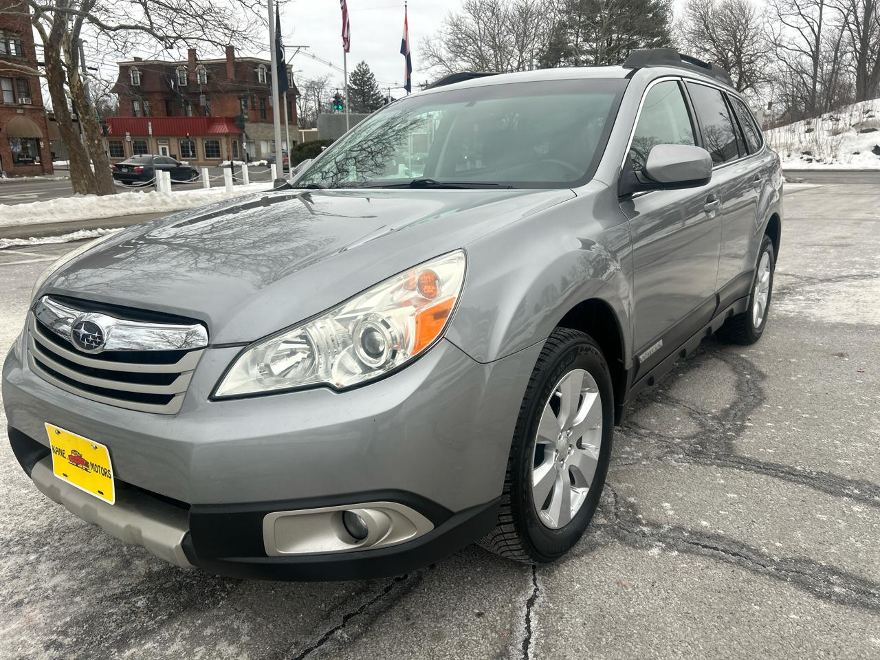Subaru Outback 2.5i Limited 2011