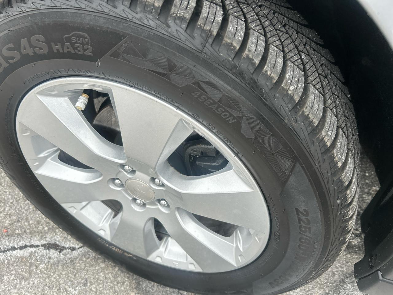 Subaru Outback 2.5i Limited 2011