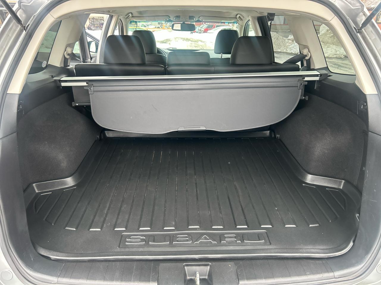 Subaru Outback 2.5i Limited 2011