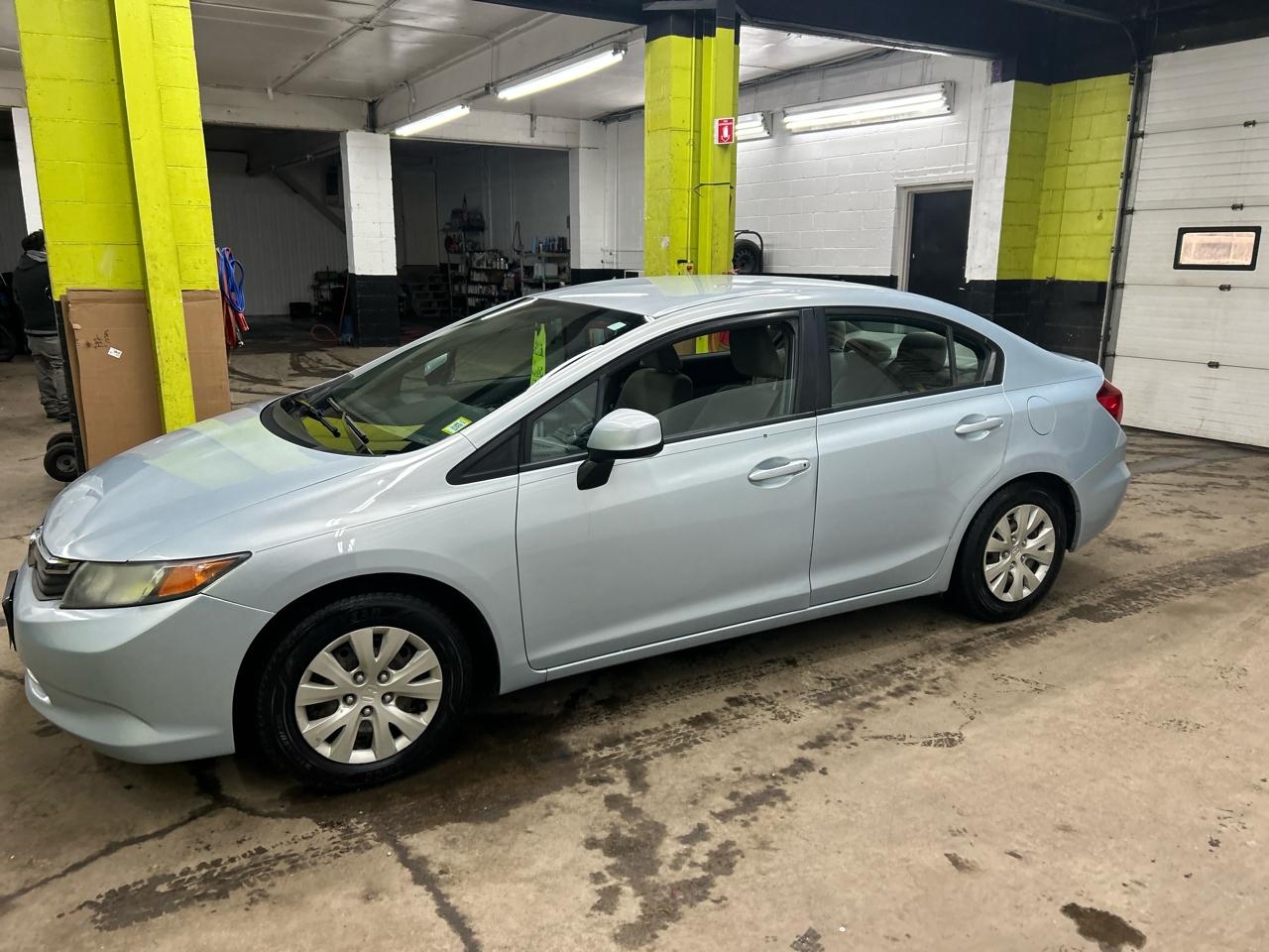 Honda Civic 4dr Sdn LX Auto 2012