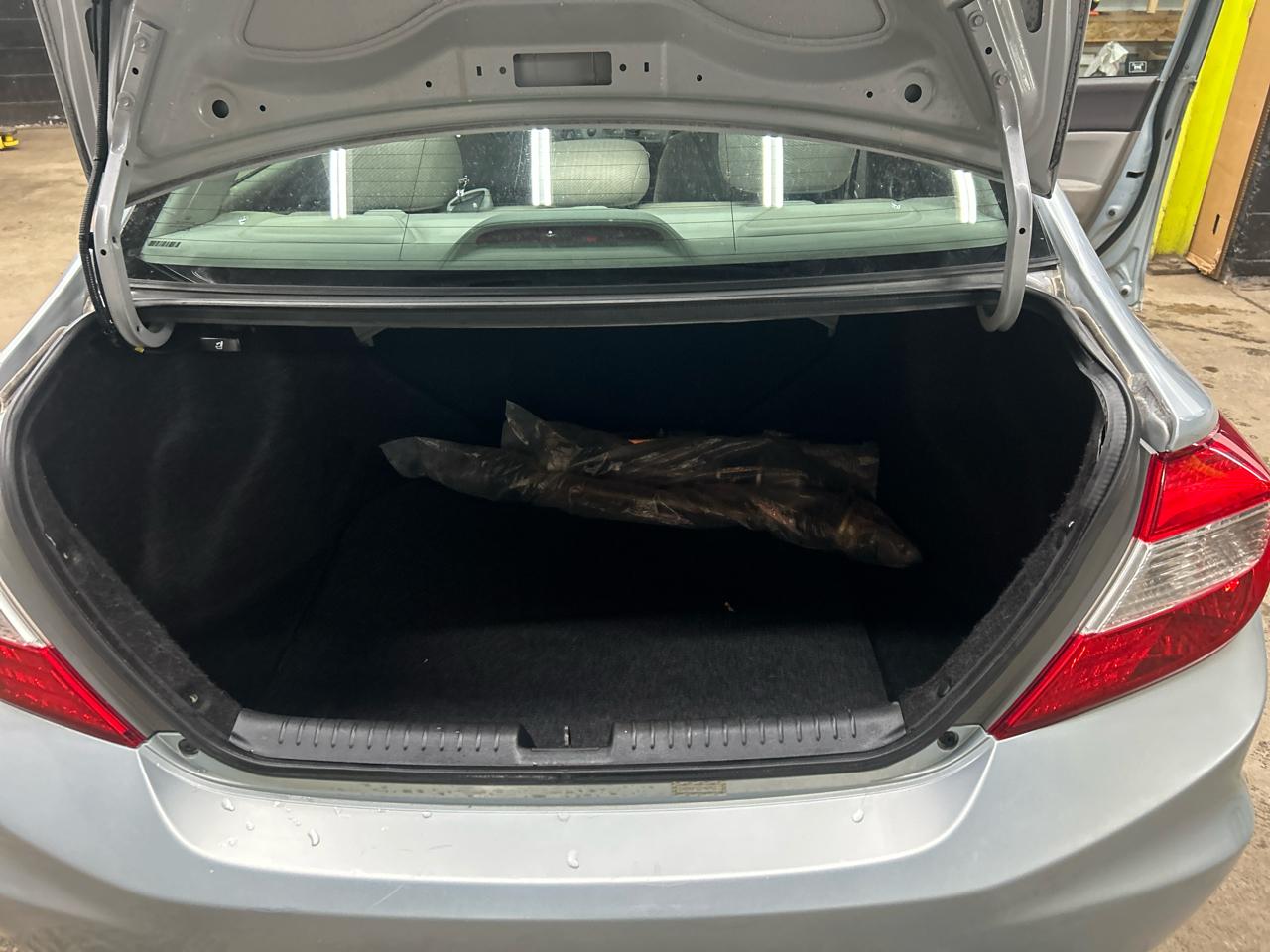 Honda Civic 4dr Sdn LX Auto 2012