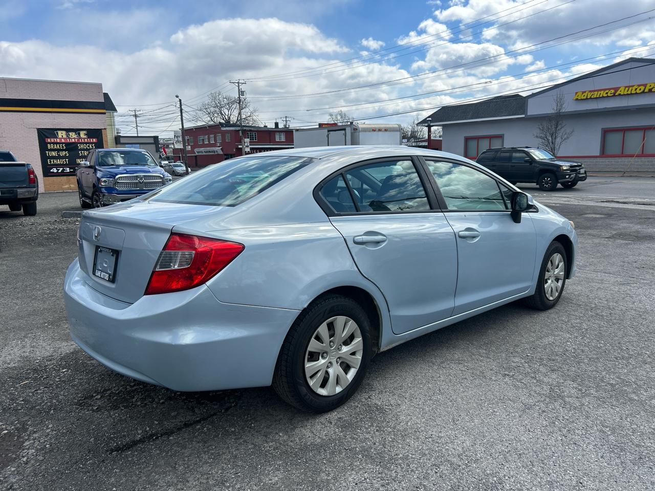 Honda Civic 4dr Sdn LX Auto 2012