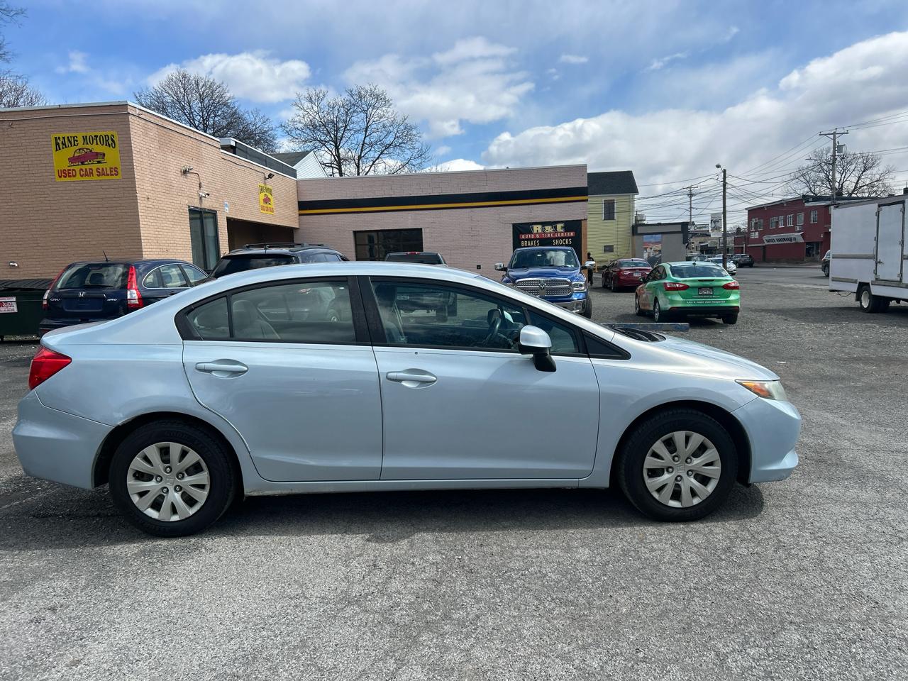 Honda Civic 4dr Sdn LX Auto 2012