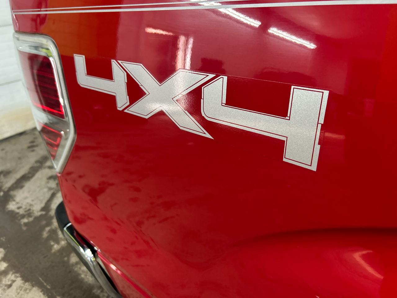 Ford F-150 4WD Reg Cab 126" XLT 2010