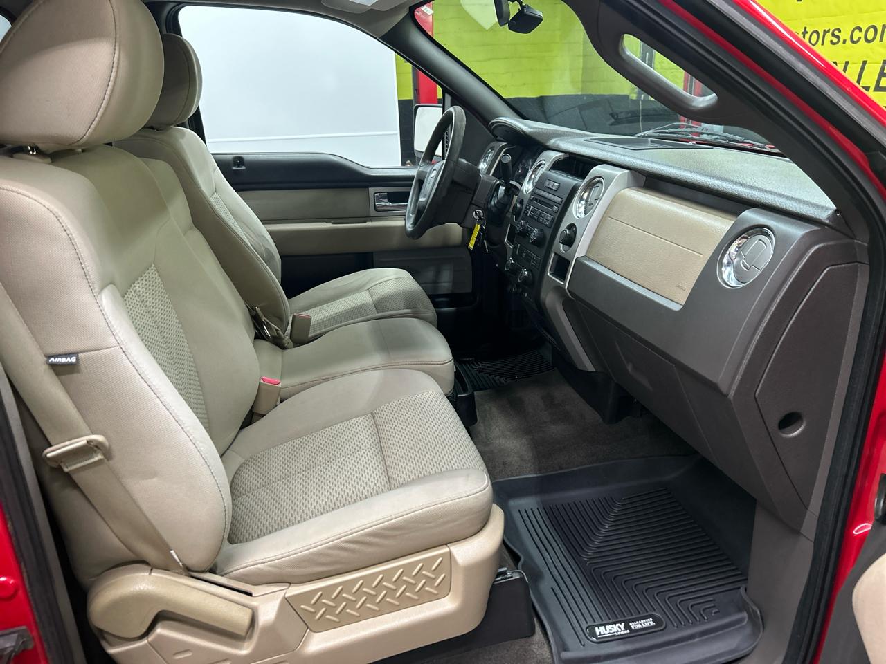 Ford F-150 4WD Reg Cab 126" XLT 2010