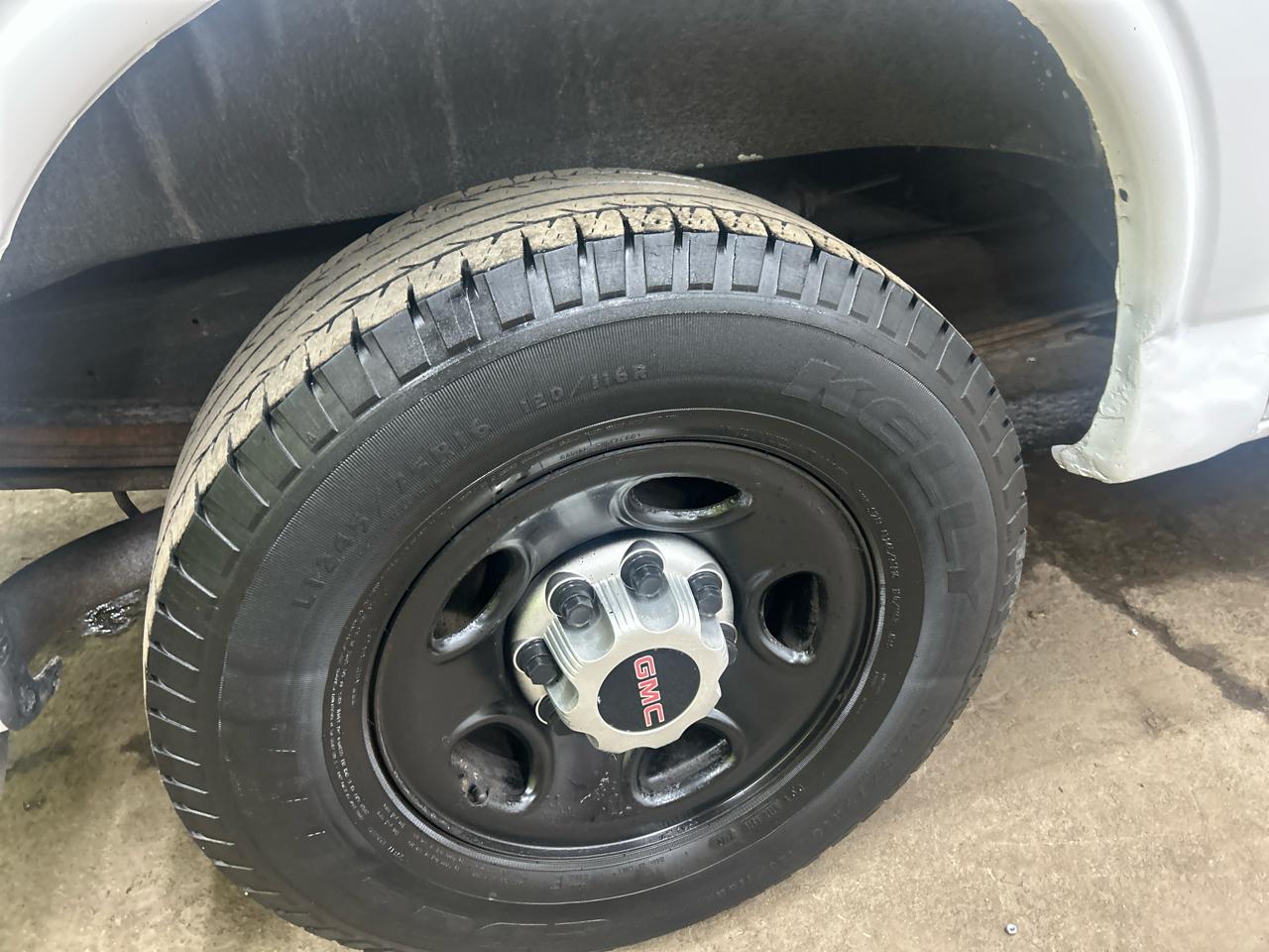 GMC Savana G3500 Cargo 2013