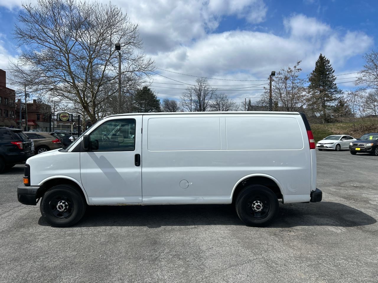 GMC Savana G3500 Cargo 2013