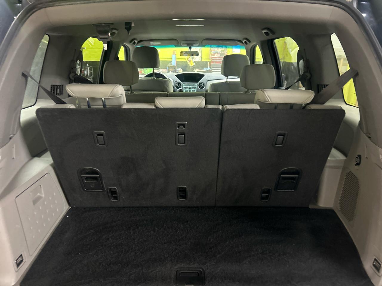 Honda Pilot 4WD LX AT 2011