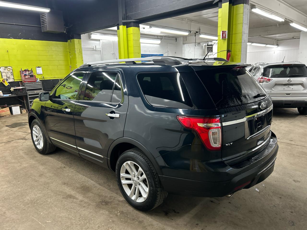 Ford Explorer 4dr Wagon 4WD XLT 2014