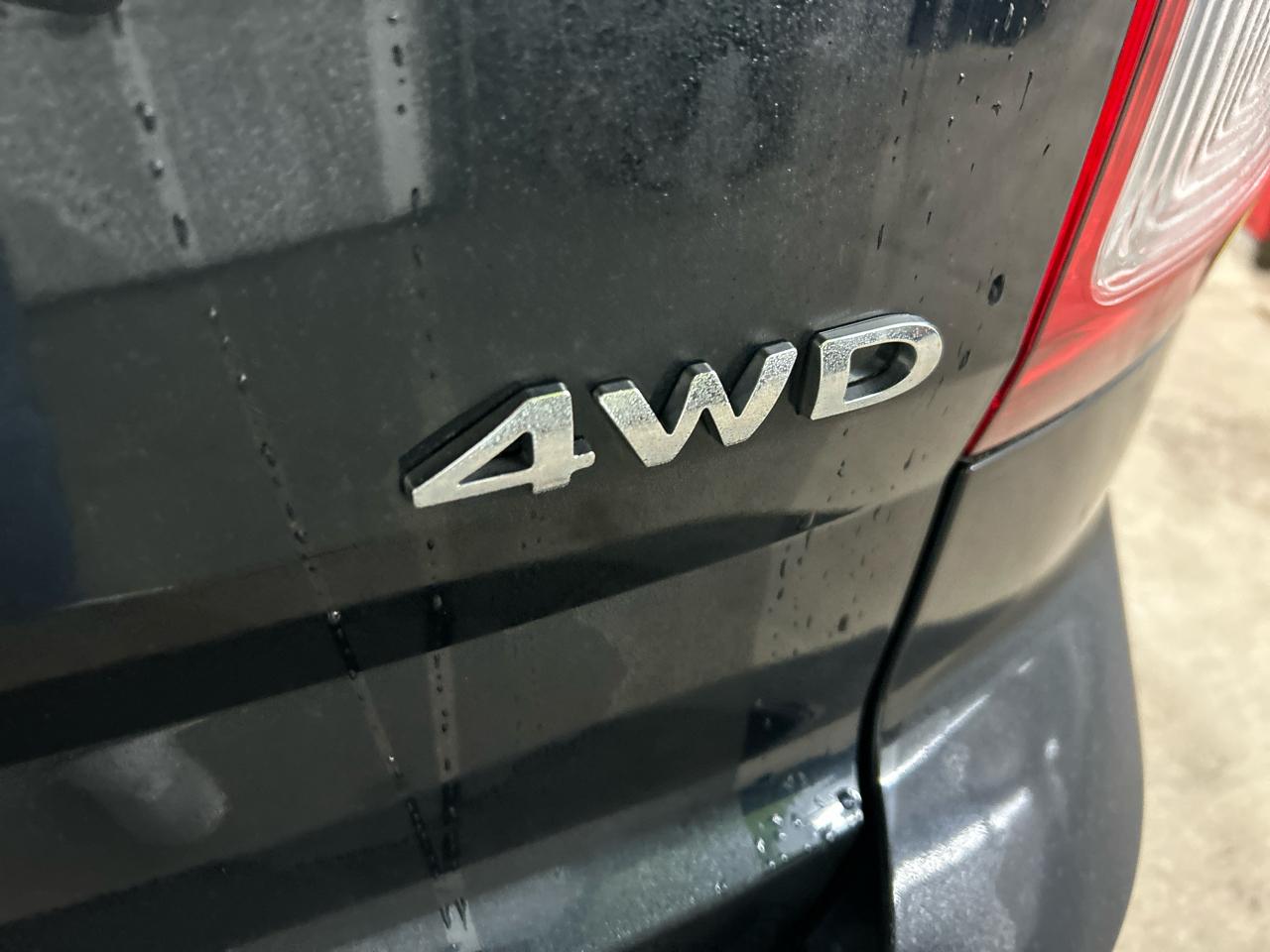 Ford Explorer 4dr Wagon 4WD XLT 2014