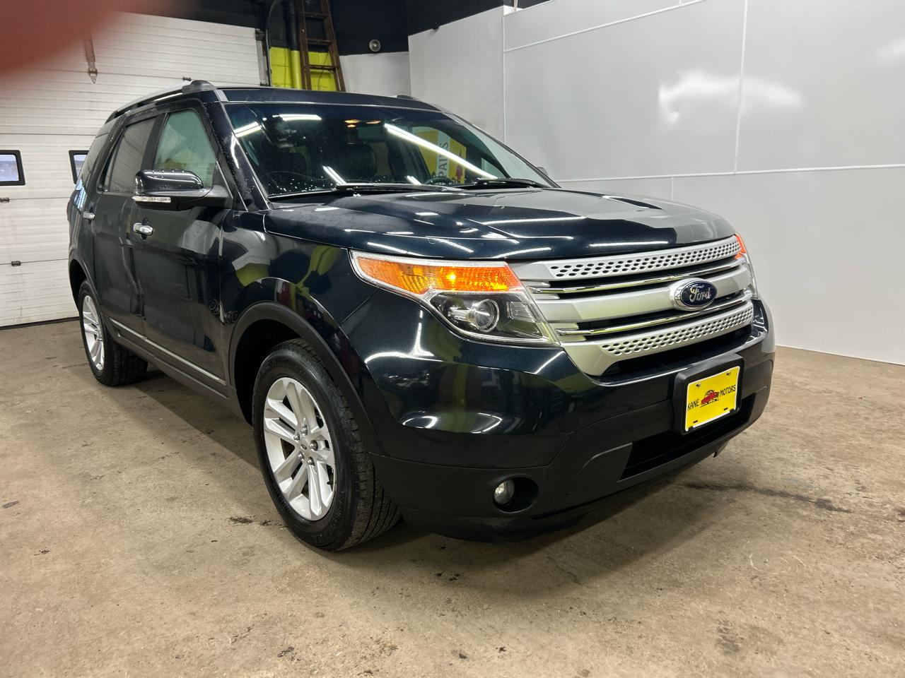 Ford Explorer 4dr Wagon 4WD XLT 2014