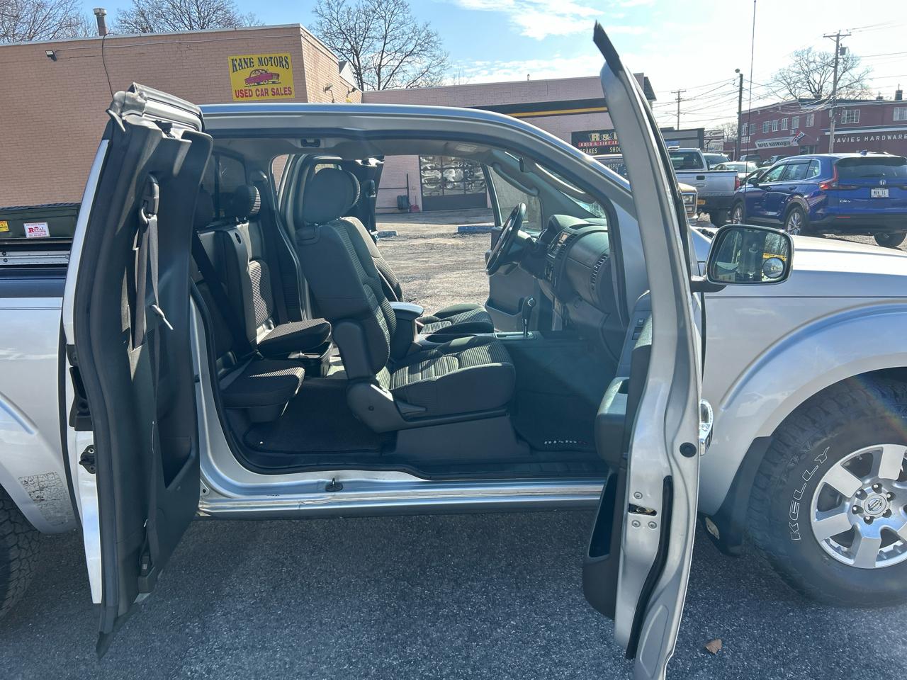 Nissan Frontier LE King Cab 2WD 2006