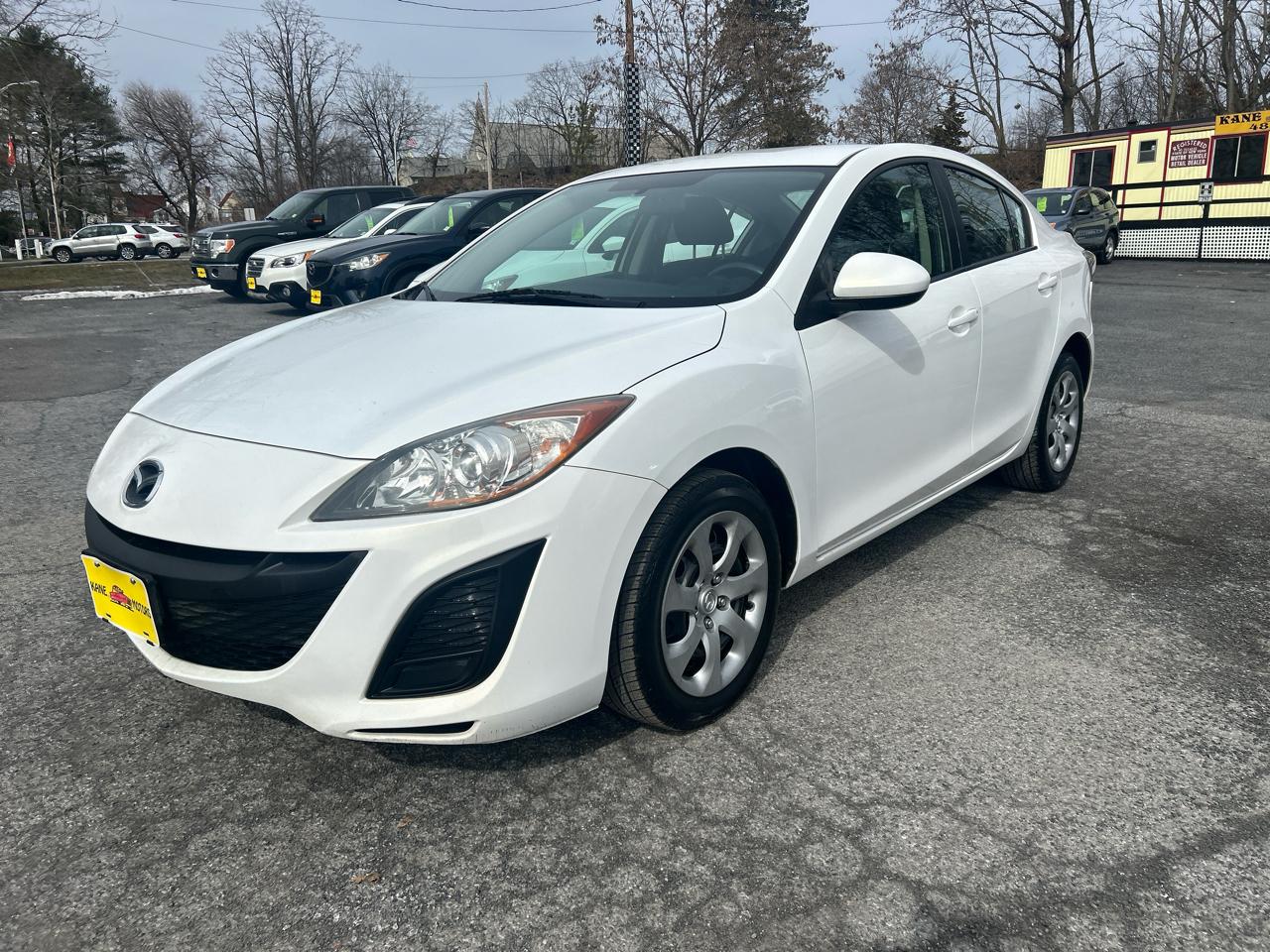 Mazda MAZDA3 i Sport 4-Door 2011