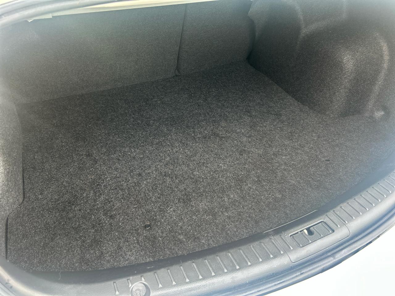 Mazda MAZDA3 i Sport 4-Door 2011