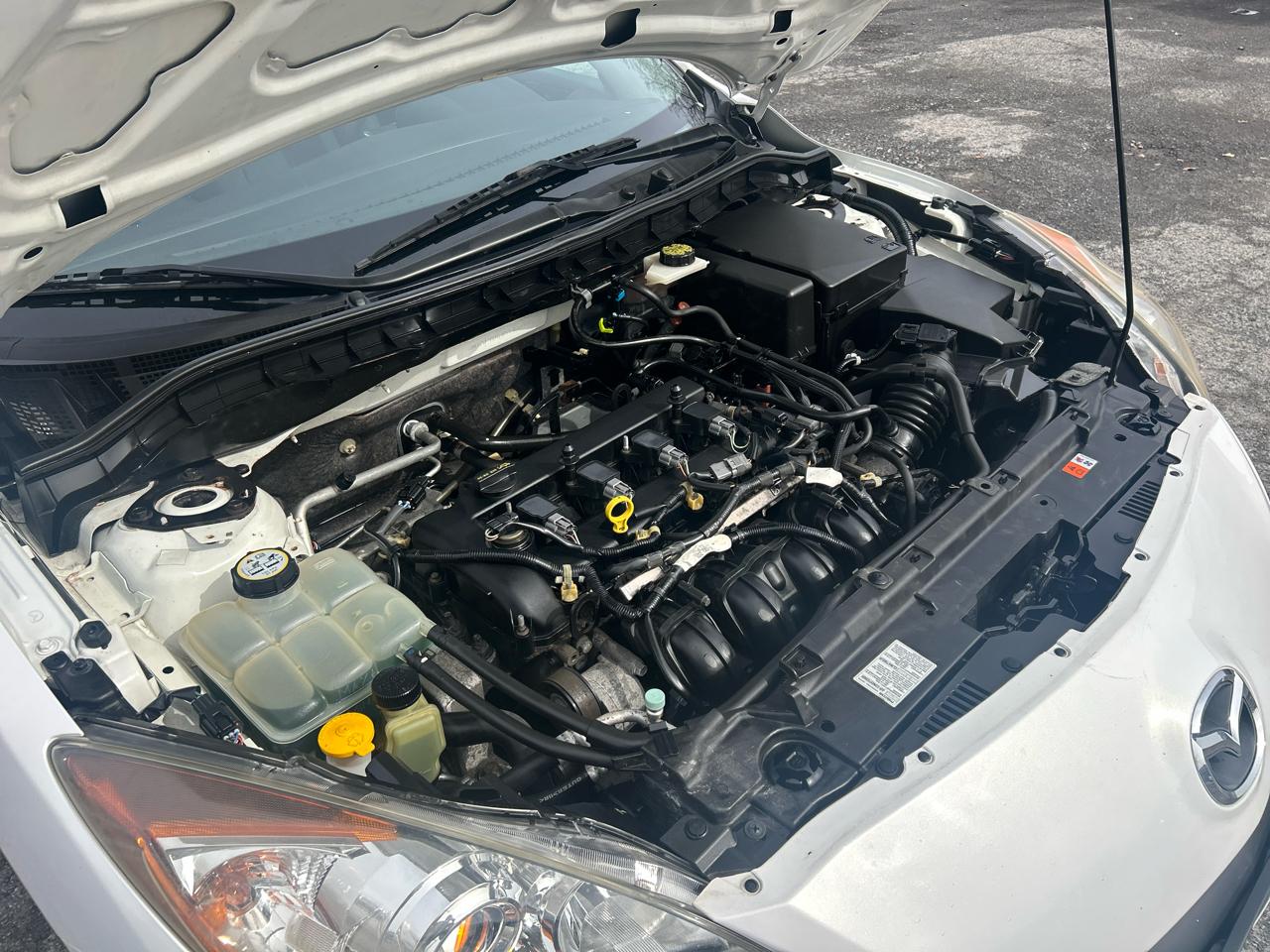 Mazda MAZDA3 i Sport 4-Door 2011