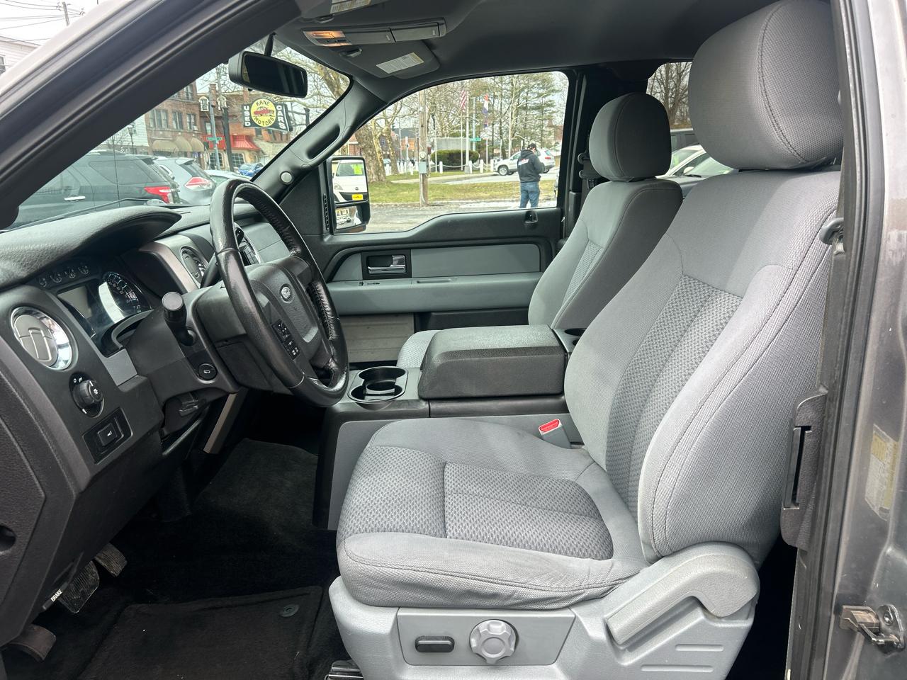 Ford F-150 4WD SuperCrew Flareside 157" XLT 2013