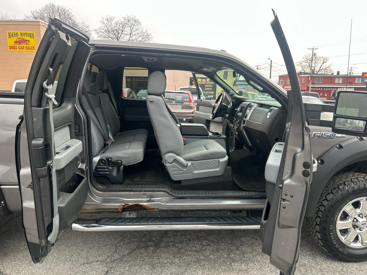 Ford F-150 4WD SuperCrew Flareside 157" XLT 2013