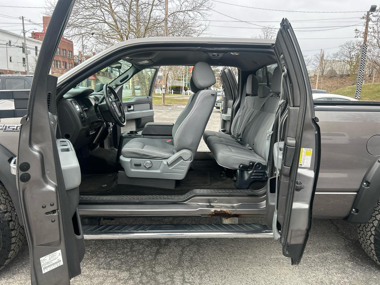 Ford F-150 4WD SuperCrew Flareside 157" XLT 2013