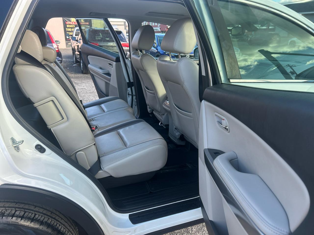 Mazda CX-9 Grand Touring AWD 2011