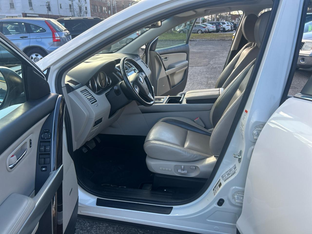 Mazda CX-9 Grand Touring AWD 2011