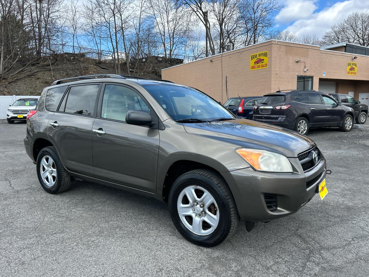Toyota RAV4 Base I4 4WD 2012