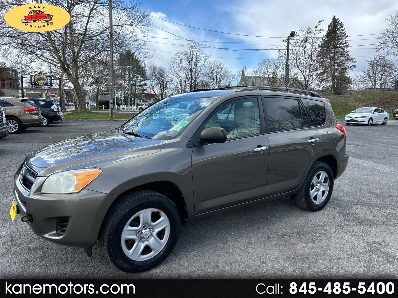 Toyota RAV4 Base I4 4WD 2012