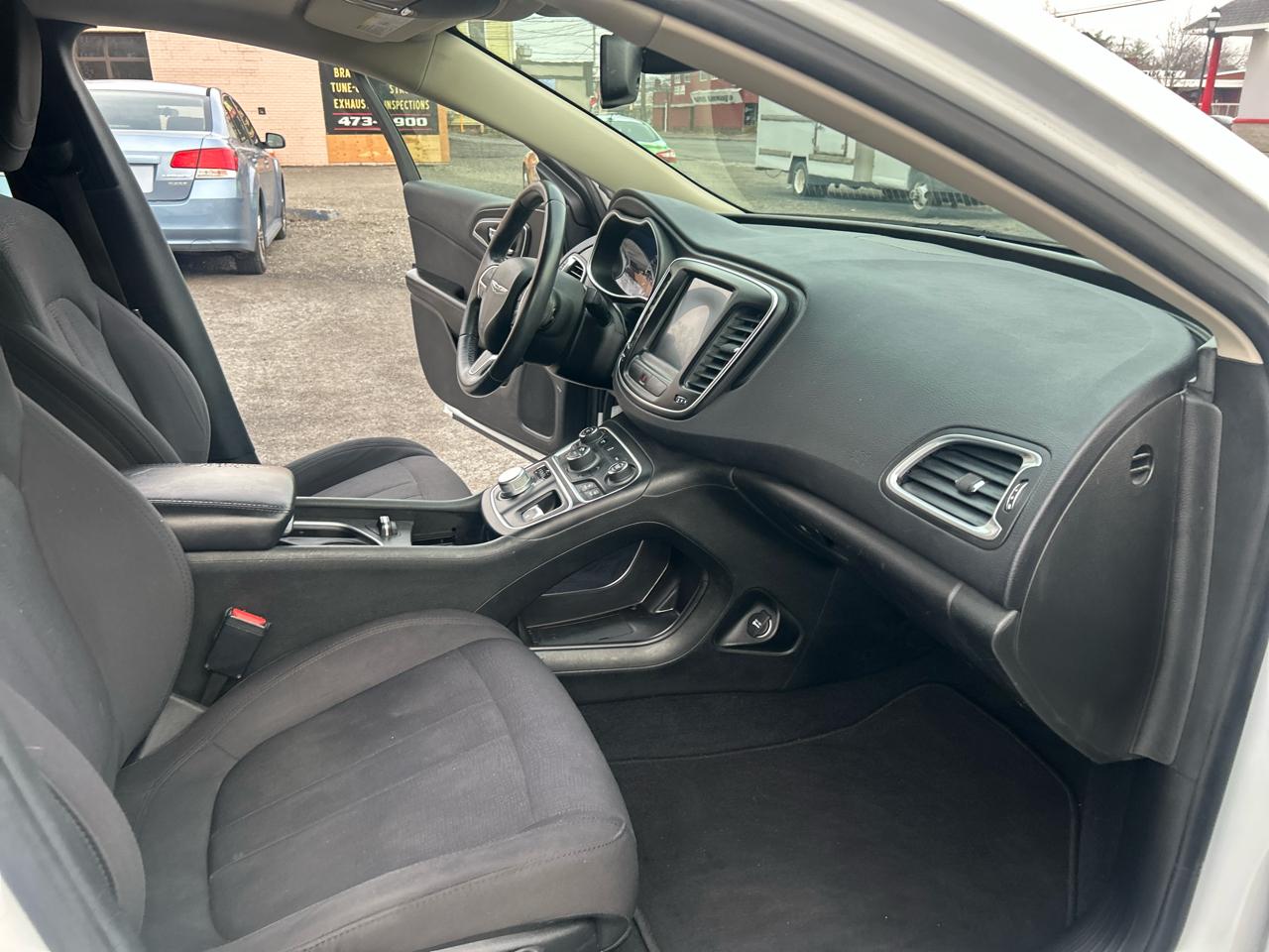 Chrysler 200 Limited 2015