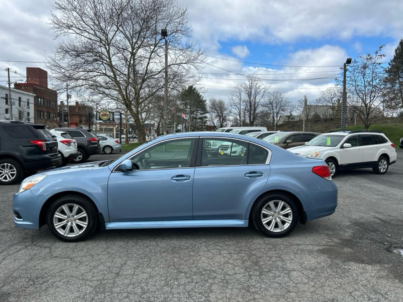Subaru Legacy 2.5i Premium 2011