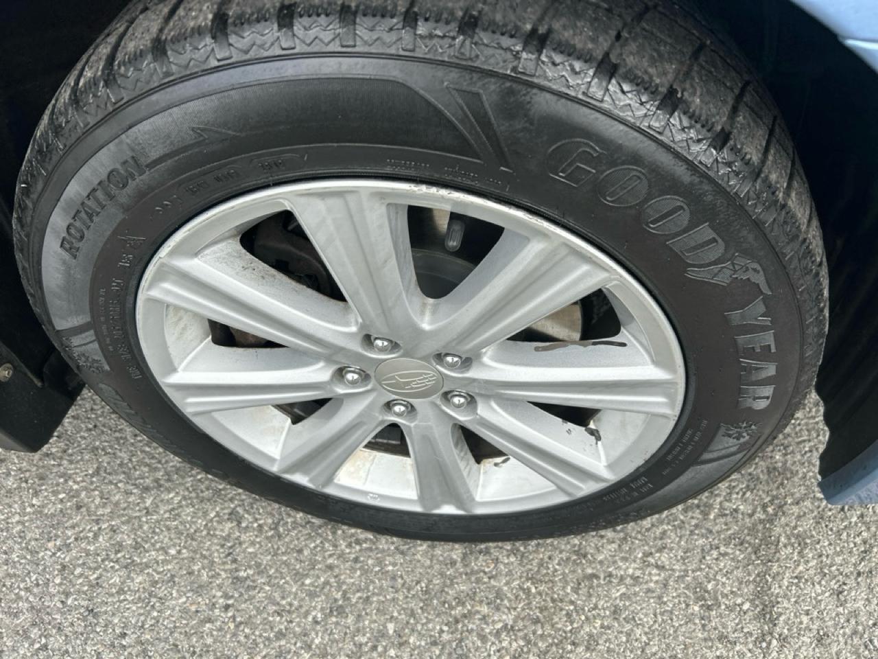 Subaru Legacy 2.5i Premium 2011