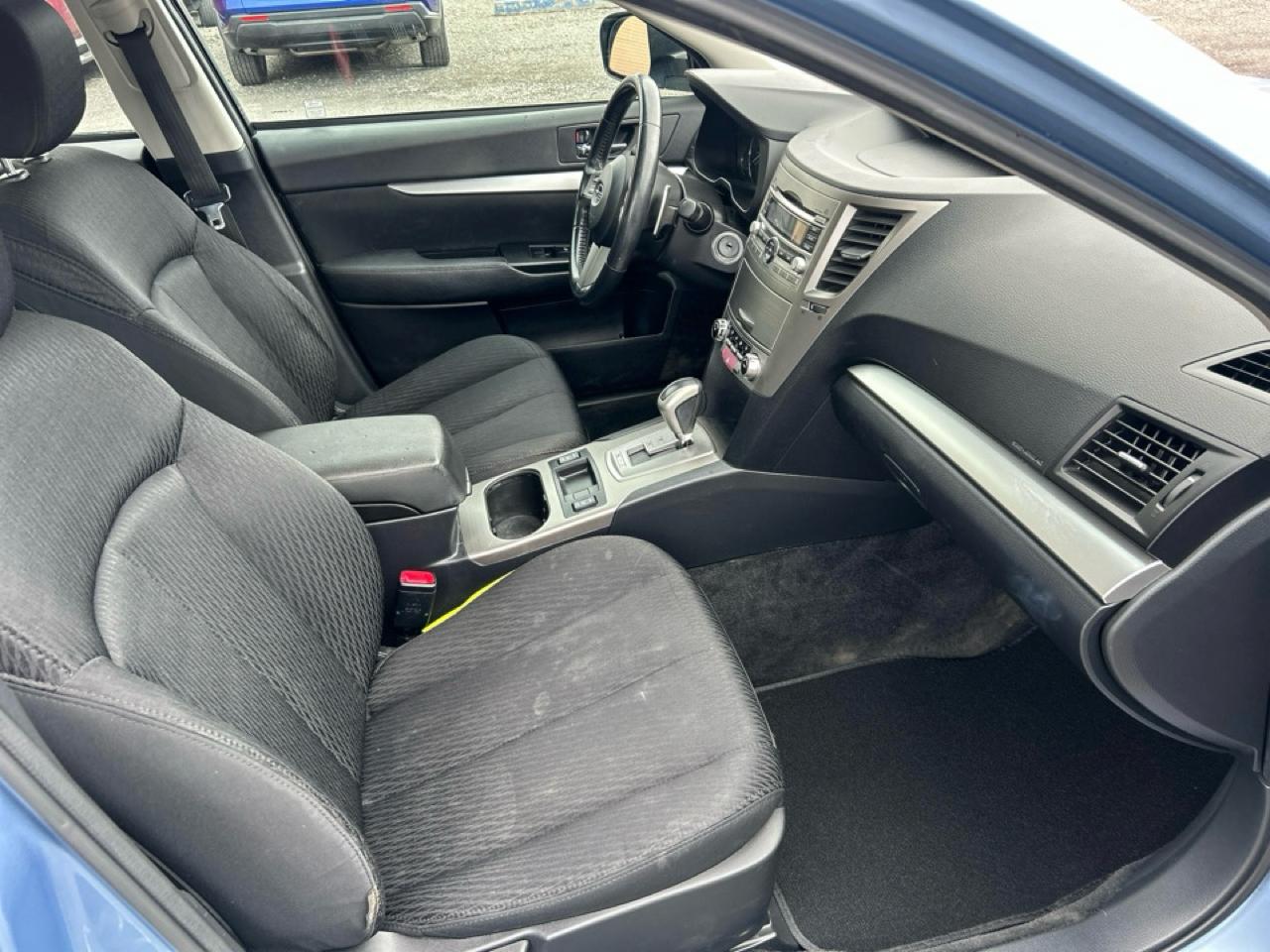 Subaru Legacy 2.5i Premium 2011