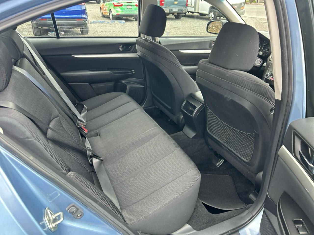 Subaru Legacy 2.5i Premium 2011