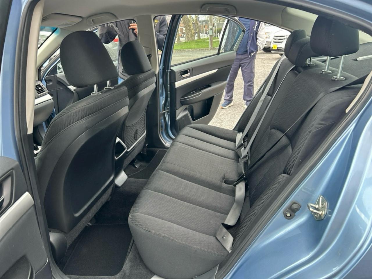 Subaru Legacy 2.5i Premium 2011