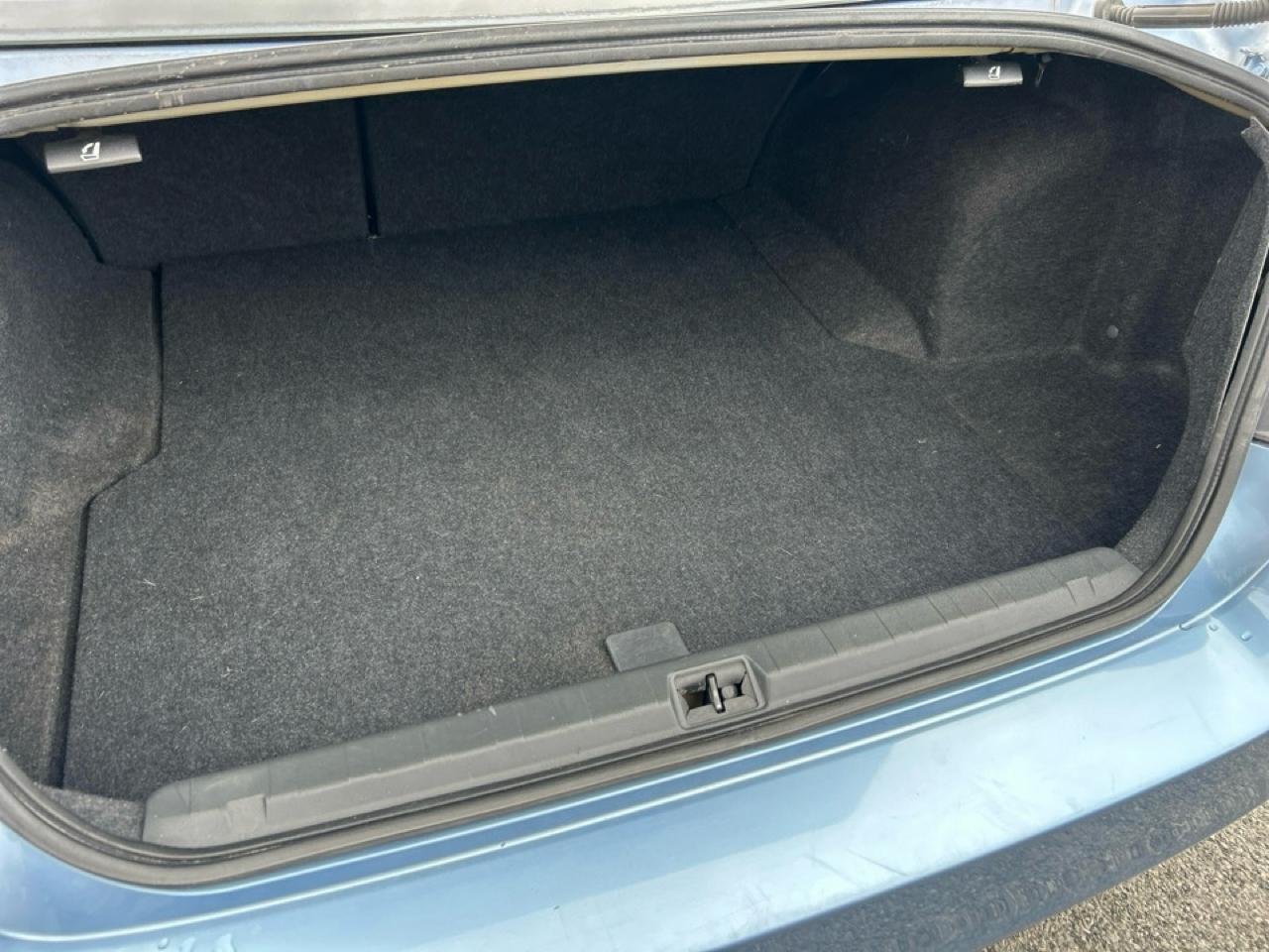 Subaru Legacy 2.5i Premium 2011