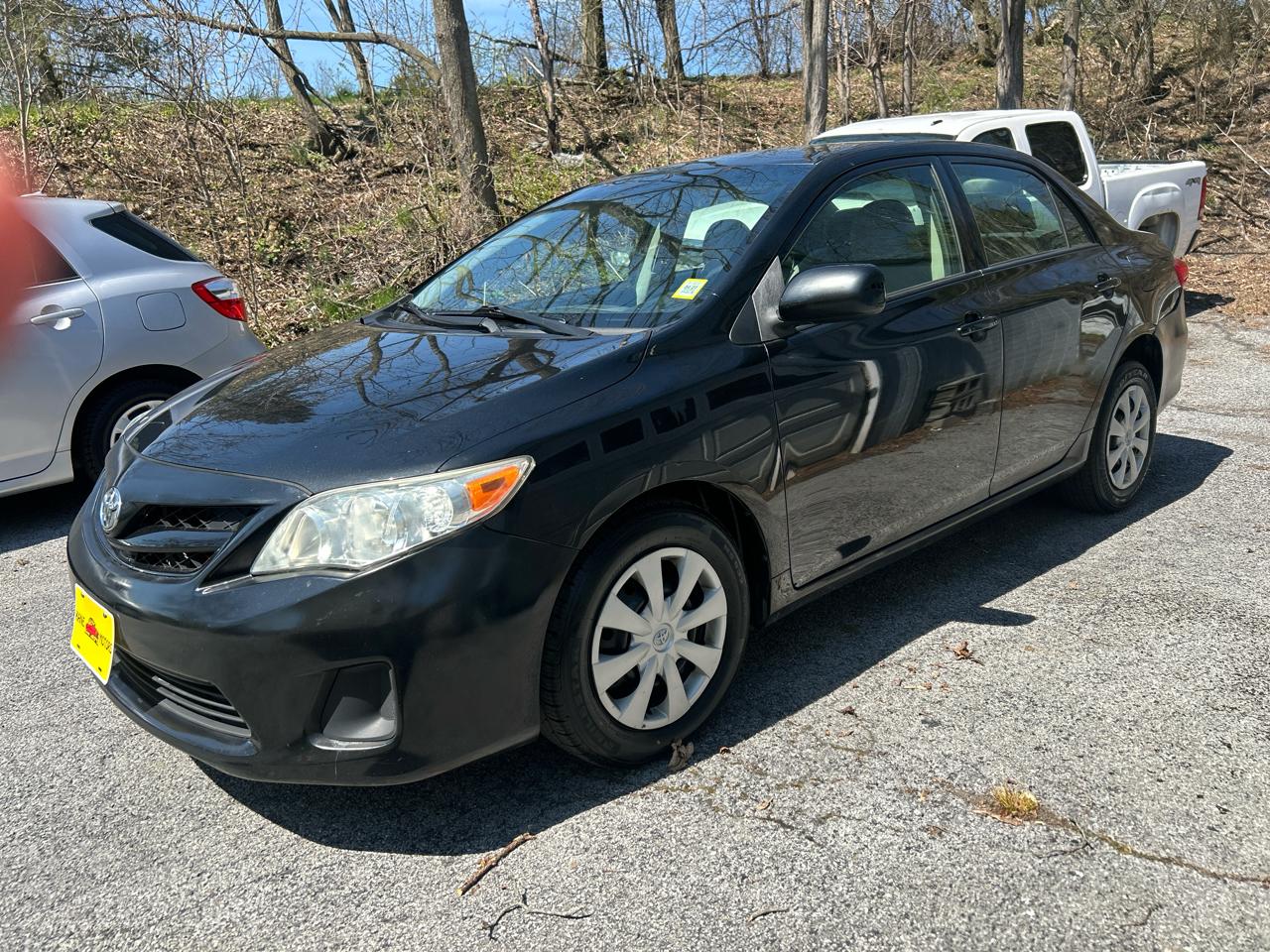 Toyota Corolla 4dr Sdn Auto LE (Natl) 2011