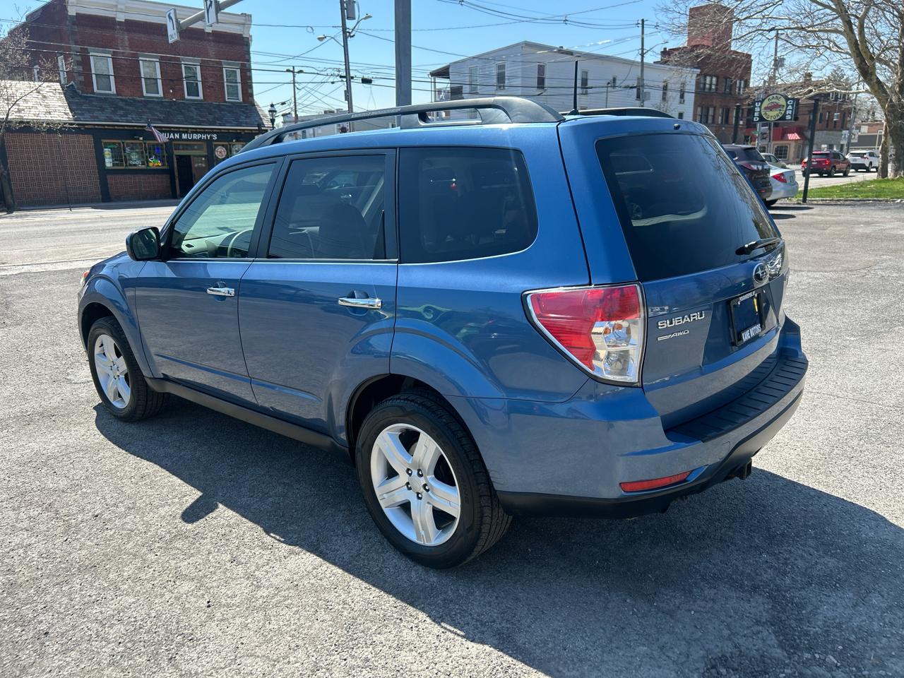 Subaru Forester 2.5X Premium 2010