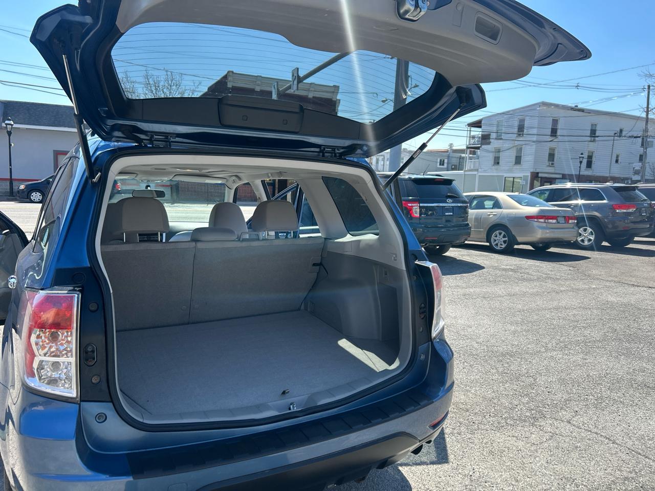 Subaru Forester 2.5X Premium 2010