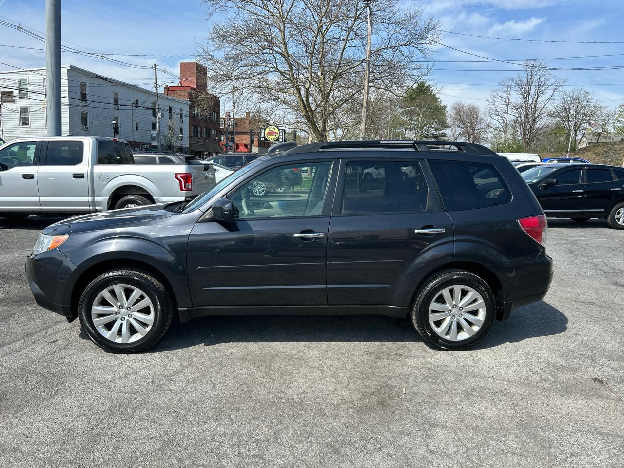 Subaru Forester 2.5X Limited 2013